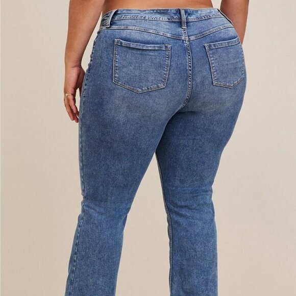 Torrid - Slim Boot Vintage Stretch Mid-Rise Jean in Mid-Wash Blue​​​​​​​ - Picture 10 of 10